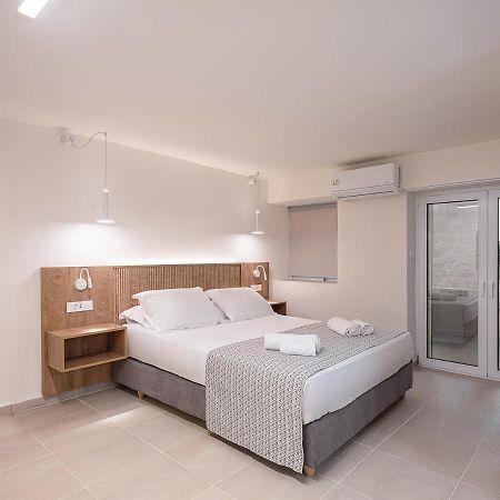 Casa D'Irene Deluxe Hotel Фаласарна Экстерьер фото