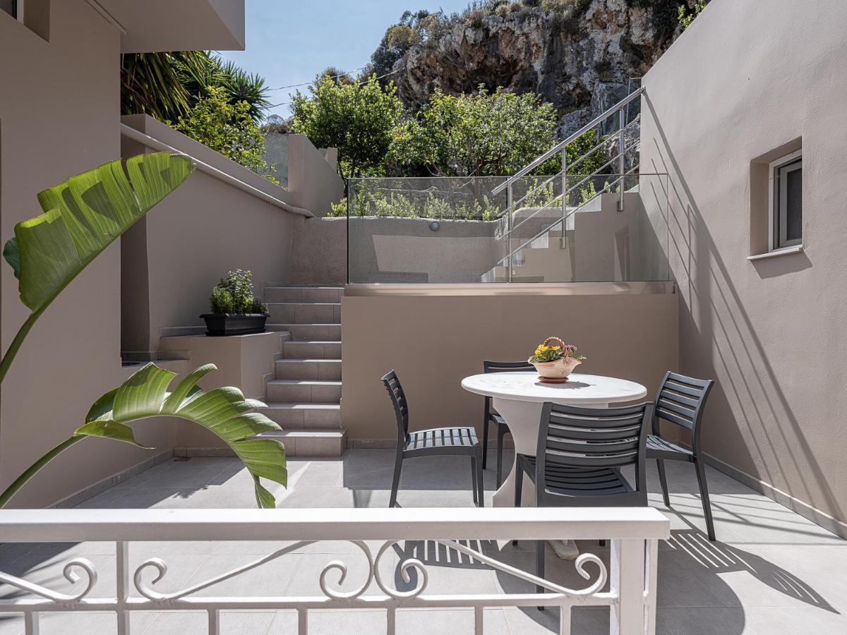 Casa D'Irene Deluxe Hotel Фаласарна Экстерьер фото